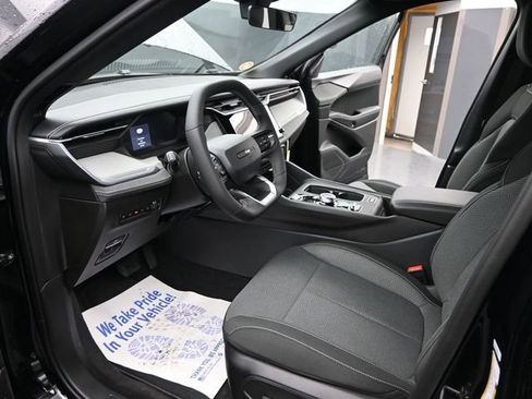 New 2026 Jeep Cherokee Laredo AWD/4WD image 9