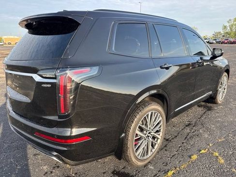 Used 2023 Cadillac XT6 Sport AWD/4WD image 4