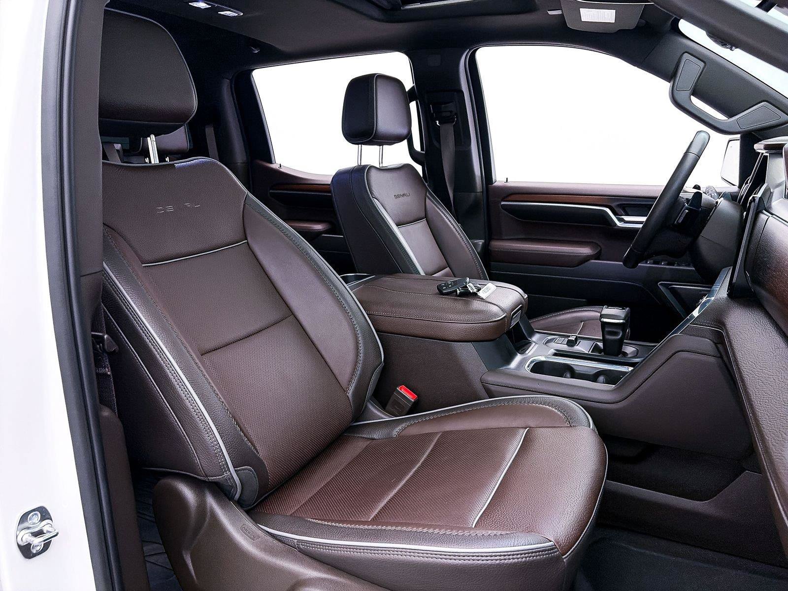 Used 2025 GMC Sierra 1500 Denali AWD/4WD image 41