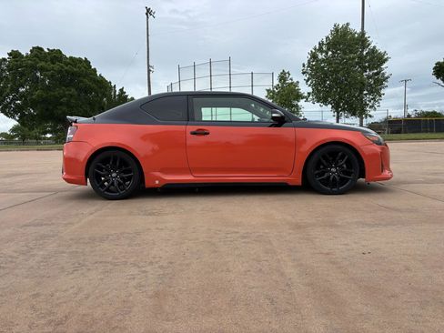Used 2015 Scion tC FWD image 22