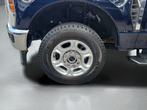 Certified 2025 Ford F250 XLT AWD/4WD image 32