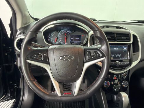 Used 2019 Chevrolet Sonic Premier w/ Driver Confidence Package FWD image 16