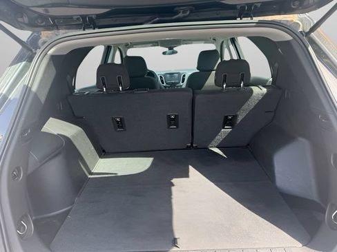 Used 2018 Chevrolet Equinox LS AWD/4WD image 11