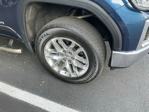 Used 2021 GMC Sierra 1500 SLT w/ Technology Package AWD/4WD image 3