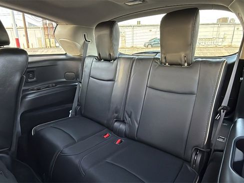 Used 2019 INFINITI QX60 Luxe w/ Sensory Package image 18