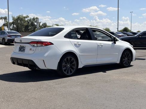 Used 2023 Toyota Corolla SE w/ Carpet Mat Package (TMS) FWD image 5