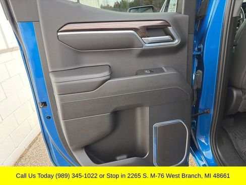 Used 2023 Chevrolet Silverado 1500 LT AWD/4WD image 32