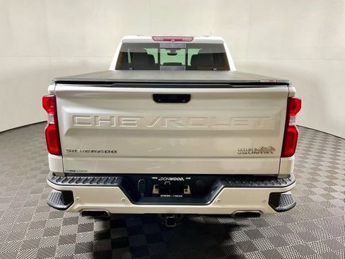 Used 2019 Chevrolet Silverado 1500 High Country w/ High Country Premium Package image 14