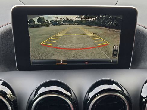 Used 2018 Mercedes-Benz AMG GT Roadster image 17