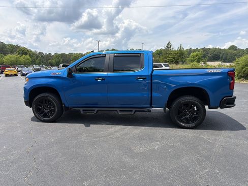 Used 2022 Chevrolet Silverado 1500 LT Trail Boss w/ Protection Package AWD/4WD image 8