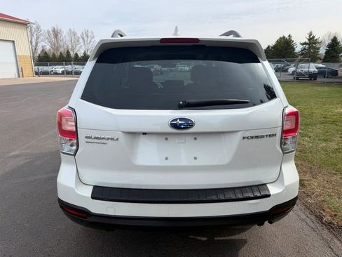 Used 2018 Subaru Forester 2.5i Limited image 2