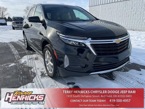 Used 2023 Chevrolet Equinox LT image 1