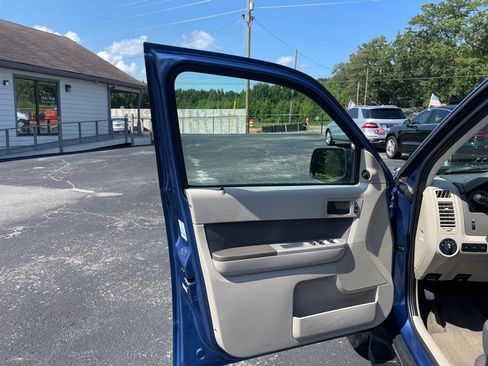 Used 2009 Ford Escape XLT FWD image 11