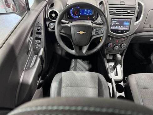 Used 2016 Chevrolet Trax LS w/ LPO, Protection Package FWD image 19