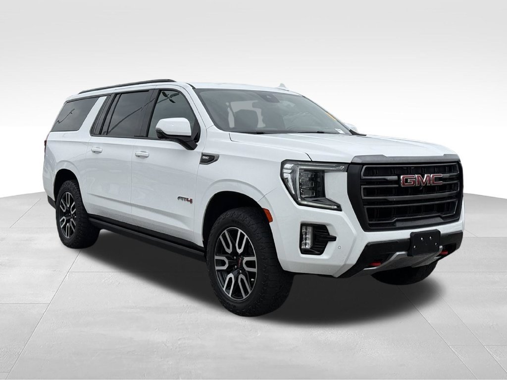 Used 2023 GMC Yukon XL AT4 w/ AT4 Premium Plus Package AWD/4WD image 29