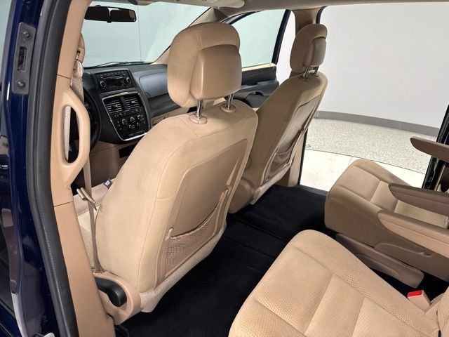 Used 2016 Dodge Grand Caravan SE w/ Quick Order Package 29E SE FWD image 21