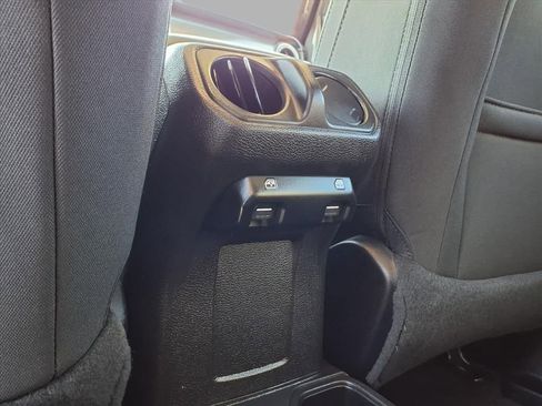 Used 2021 Jeep Wrangler Unlimited Sport image 23