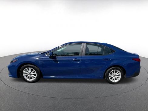Used 2025 Toyota Camry LE FWD image 9