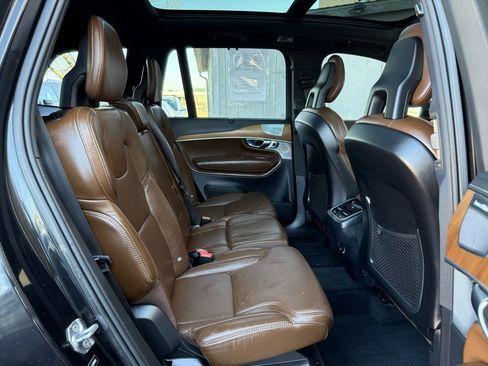 Used 2018 Volvo XC90 T6 Inscription w/ Convenience Package image 17