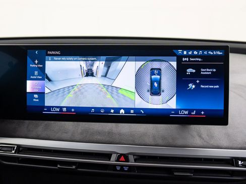 New 2026 BMW iX xDrive60 w/ M Sport Package image 26