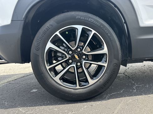 Used 2024 Chevrolet TrailBlazer LT FWD image 18