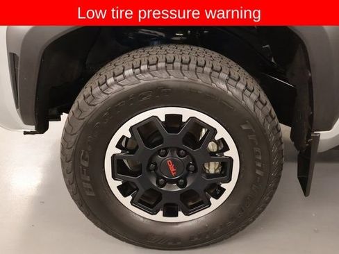 Certified 2024 Toyota Tacoma TRD Off-Road AWD/4WD image 9