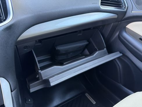 Used 2015 Ford Edge SEL w/ Equipment Group 201A image 45