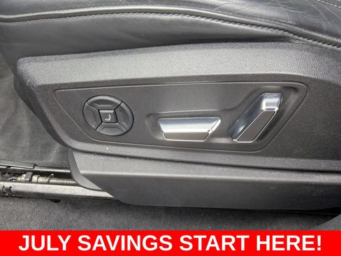 Used 2019 Audi e-tron Prestige w/ Prestige Package AWD/4WD image 26