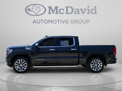 Used 2023 GMC Sierra 1500 Denali w/ Denali Reserve Package AWD/4WD image 2