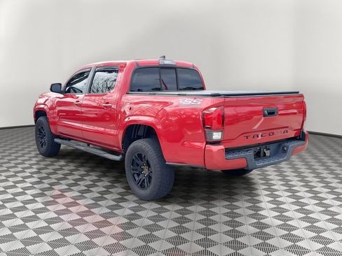 Used 2019 Toyota Tacoma SR w/ SR Convenience Package image 4