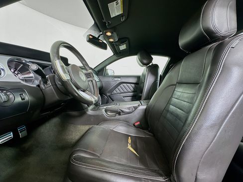 Used 2014 Ford Mustang Premium w/ Comfort Package RWD image 13