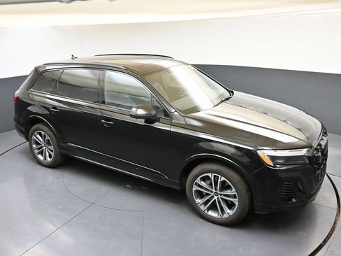 Certified 2025 Audi Q7 2.0T Premium Plus w/ Premium Plus Package image 51