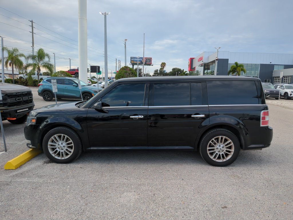 Used 2019 Ford Flex SEL w/ Equipment Group 202A AWD/4WD image 3