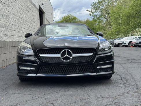 Used 2013 Mercedes-Benz SLK 350 image 9
