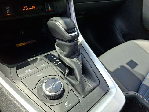 Used 2024 Toyota RAV4 XSE w/ Advanced Technology Package AWD/4WD image 4