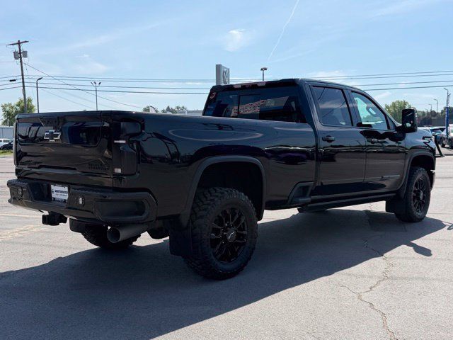 Used 2025 Chevrolet Silverado 3500 High Country w/ High Country Premium Package AWD/4WD image 6