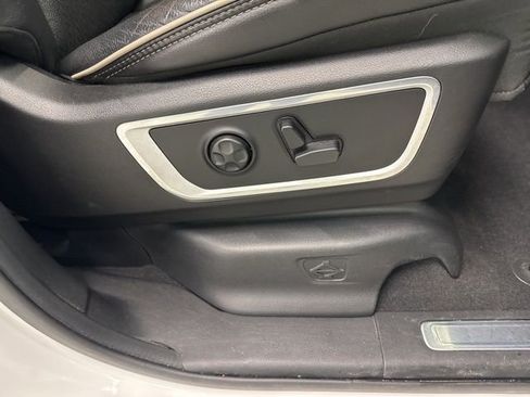 Used 2019 RAM 1500 Laramie image 24