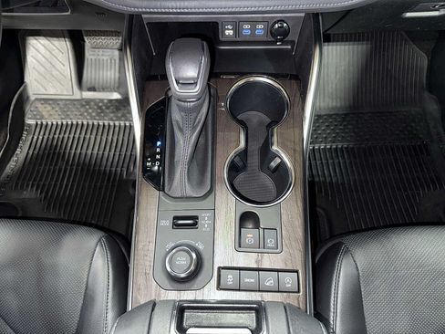 Used 2022 Toyota Highlander Limited AWD/4WD image 35