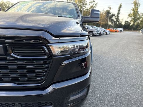 New 2026 RAM 1500 4x4 Crew Cab image 8