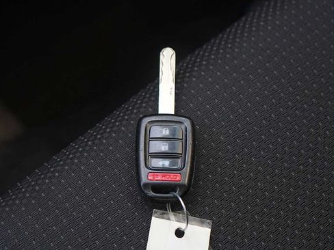 Used 2022 Honda HR-V LX image 28