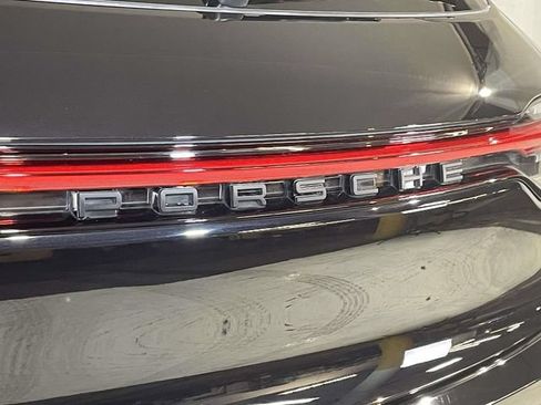 Certified 2026 Porsche Macan AWD/4WD image 16