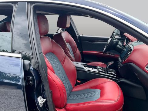 Used 2019 Maserati Ghibli GranLusso RWD image 9