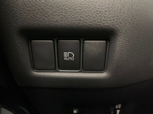 Certified 2021 Toyota C-HR XLE image 28