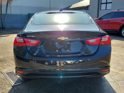 Used 2017 Chevrolet Malibu LS FWD image 5