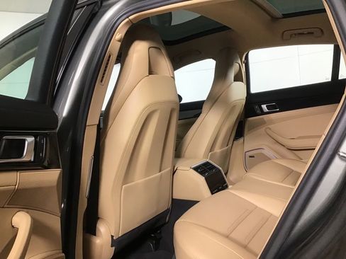 Certified 2022 Porsche Panamera 4 AWD/4WD image 29