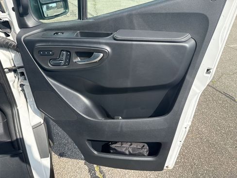 Used 2024 Mercedes-Benz Sprinter 3500 w/ Parking Package image 18