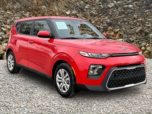 Used 2020 Kia Soul LX image 9