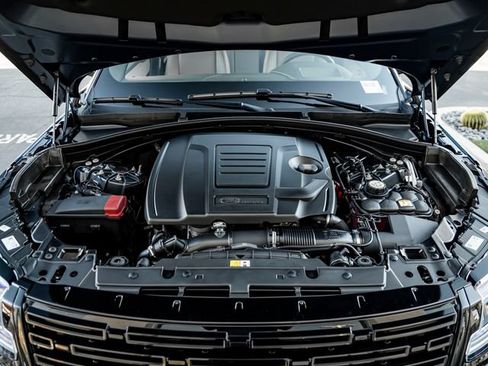 New 2026 Land Rover Range Rover Velar S AWD/4WD image 35
