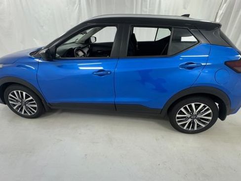 Certified 2024 Nissan Kicks SV FWD image 6