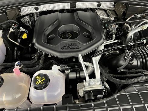 Used 2024 Jeep Grand Cherokee Summit image 37